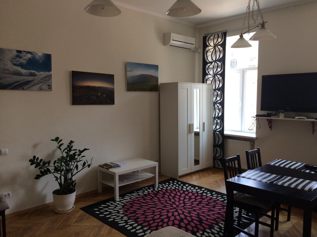 Cozy Apartment 39/34 Львов Экстерьер фото